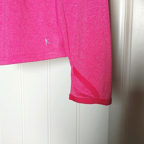 Athletic semi-fitted size small (4-6) long sleeve pink top by Danskin Now - Picture 5 of 9